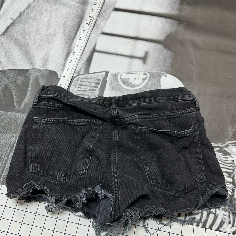Agolde Women's Denim Cut-Off Size 29 Button Fly Jean Shorts A32 - Picture 3 of 5